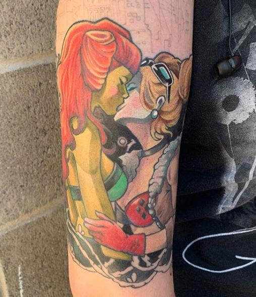 Painted Temple Tattoos Celebrity Tori Loke Poison Ivy Harley Quinn,Blue Cheese Sauce