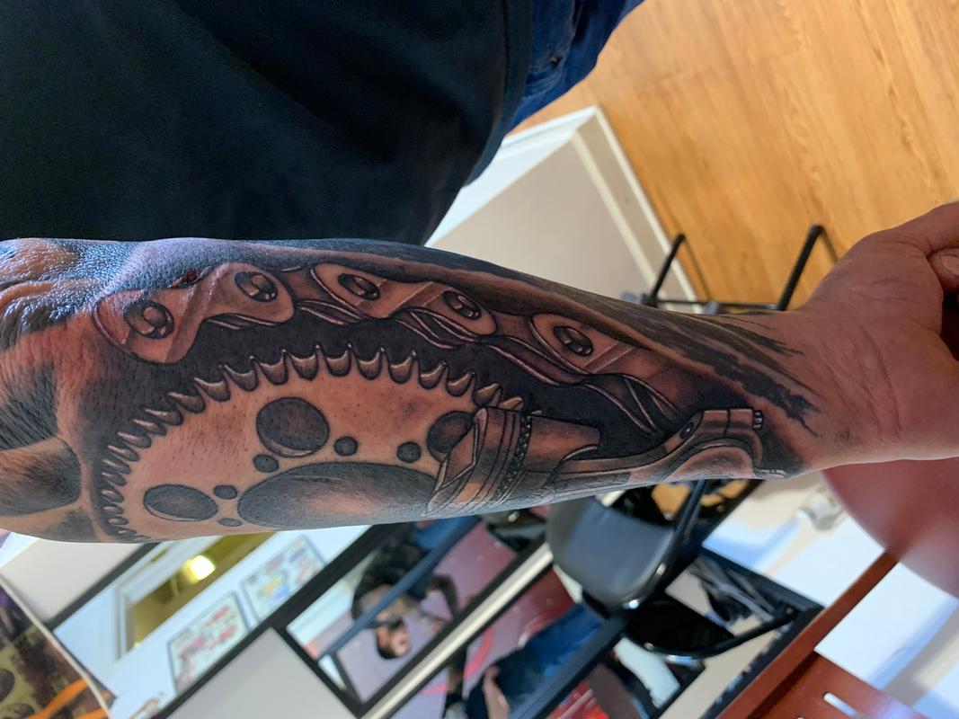 Chain sprocket and piston by bubba underwood (PORTLAND) Tattoos