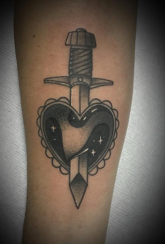 Art Immortal Tattoo : Tattoos : Traditional Old School : Heart and dagger