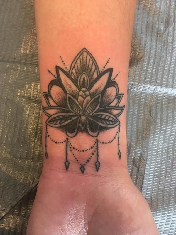 Art Immortal Tattoo : Tattoos : Black and Gray : Lotus mandala coverup