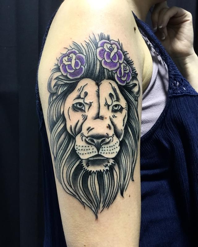 Art Immortal Tattoo : Tattoos : Nature Animal Lion : Bold lion with  traditional roses