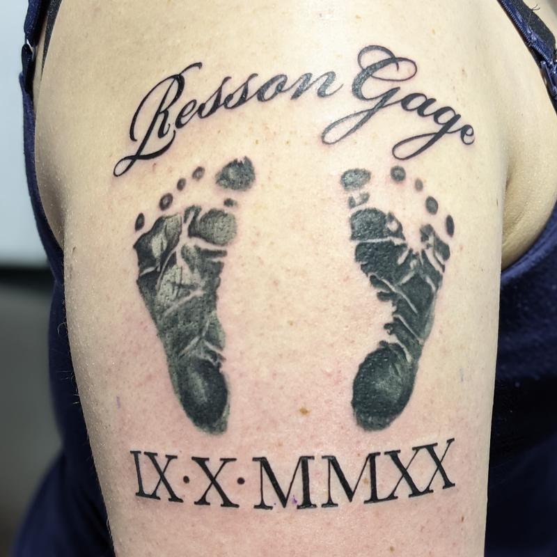 Art Immortal Tattoo : Tattoos : Realistic : Baby foot print and name