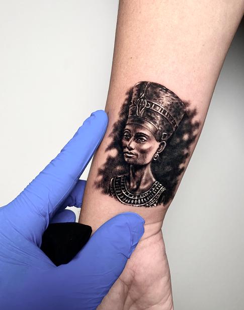 Black and Gray - Nefertiti Tattoo
