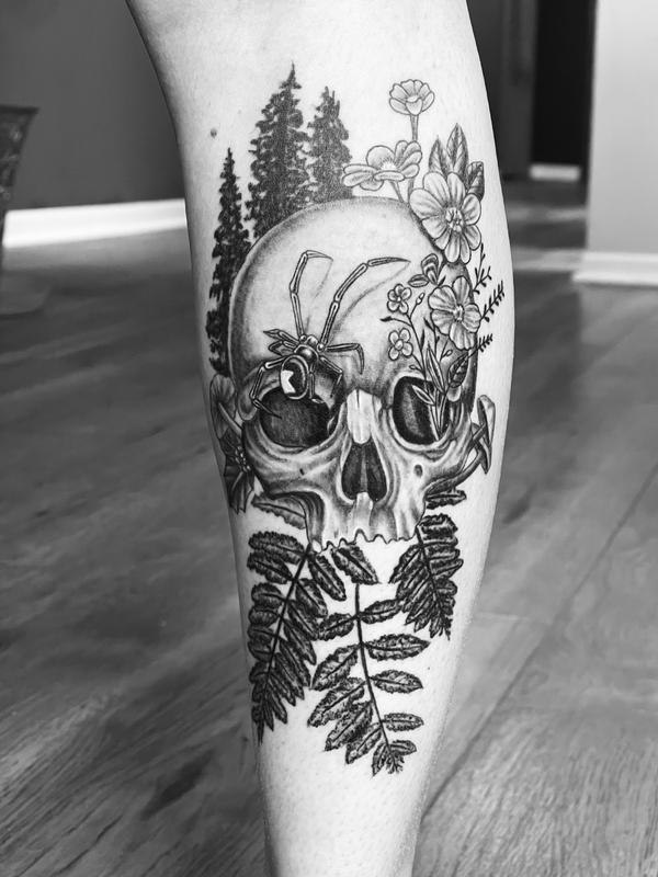 Skull and black widow by Brent Severson : Tattoos
