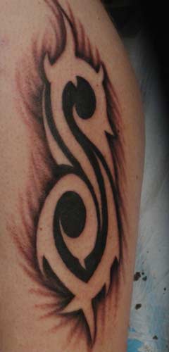 Gury tattoo  slipknot symbol done today by brunogury at gurytattoo   viciowear balmtattooproducts inkjectaflyv2 alphasuperfluid  portugaltattoo tattoosofinstagram tattoooftheday inkjcta  magicmooncartridges alphasuperfluidtattooink 