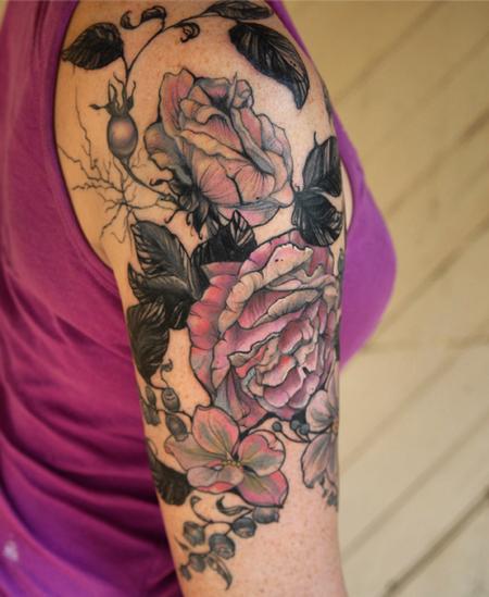 Botanical sleeve 🌸🌱 . . . #tattoo #floralsleeve #sleevetattoo  #blackandgreytattoo #blackandgrey #ladytattooers #sandiego #sandiegot... |  Instagram