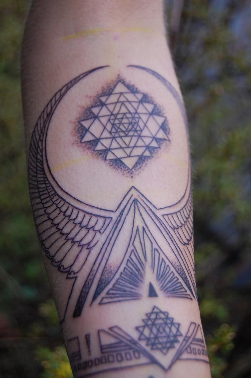 Discover 87 about small sri yantra tattoo unmissable  indaotaonec