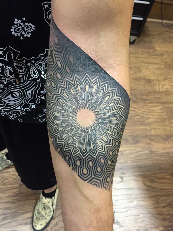 85 Unique Circle Tattoos That Will Catch Your Eye 2021