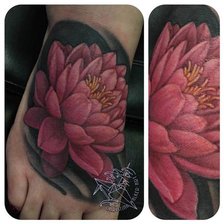Pin by Elizabeth Sales on My Style & Personality | Water lily tattoos,  Small tattoos, Cute small tattoos