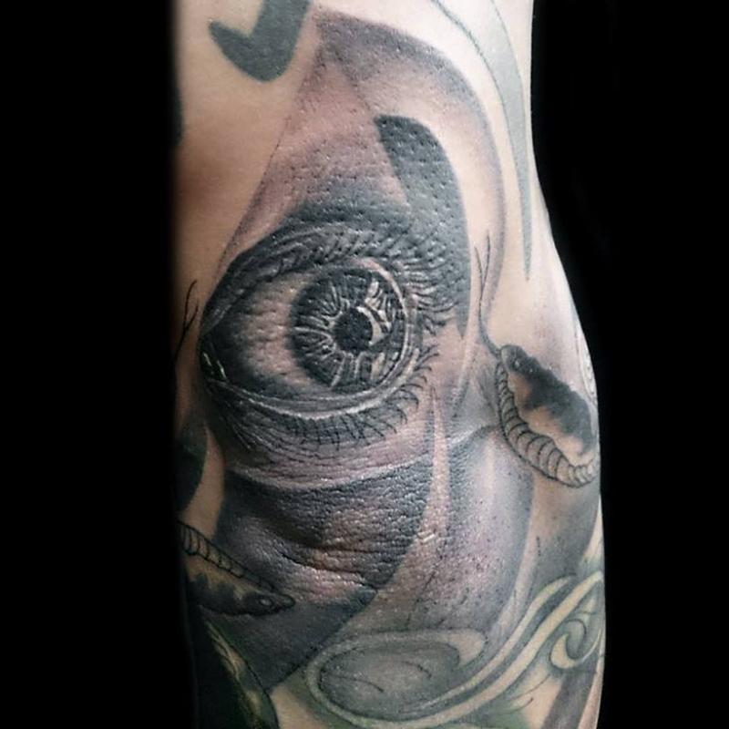 black eyeball tattoo