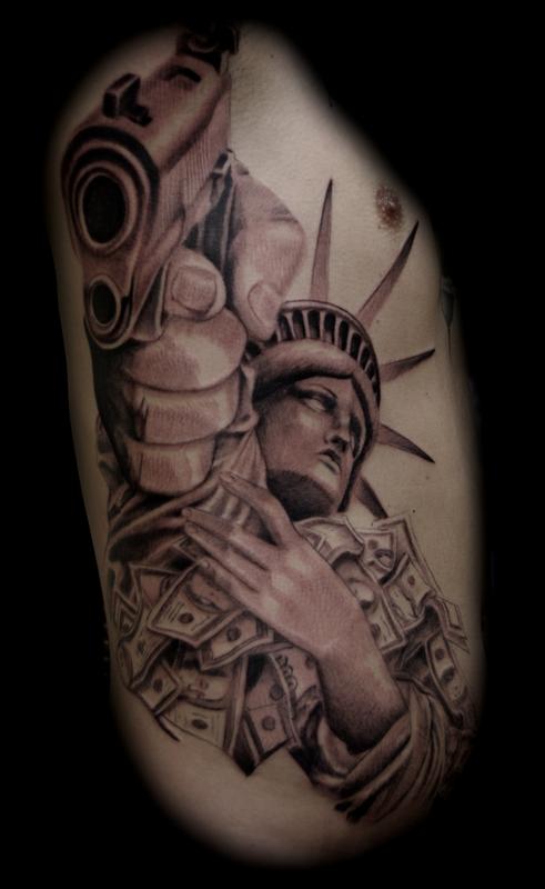 10 Statue Of Liberty Tattoo Designs