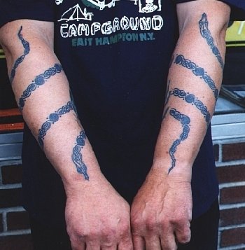 43 Cool Celtic Sleeve Tattoo Designs for Men [2024 Guide] | Celtic sleeve  tattoos, Celtic knot tattoo, Half sleeve tattoo