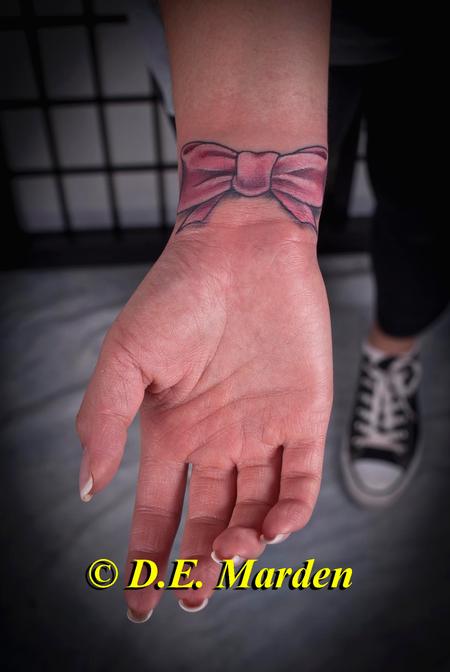 I decided to get a twisted bow tattoo… : r/oldschoolrs