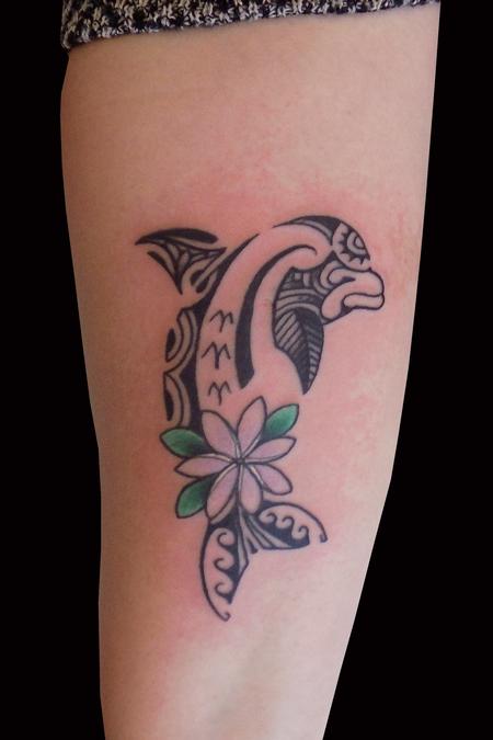 Maori Dolphin - Blackinkpricks - Drawings & Illustration, Animals, Birds, &  Fish, Aquatic Life, Dolphins - ArtPal