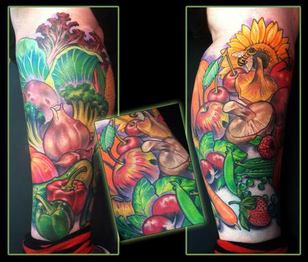 veggie #tattoo #vegetable #vegan #ignorantstyletattoo #linework #foodlover  #foodtattoo #color #line #minimalism #smalltatt… | Food tattoos, E tattoo,  Small tattoos
