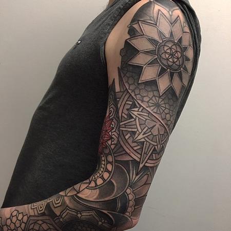 Mandala with geometric tattoo half sleeve, 2 days Timelapse - YouTube