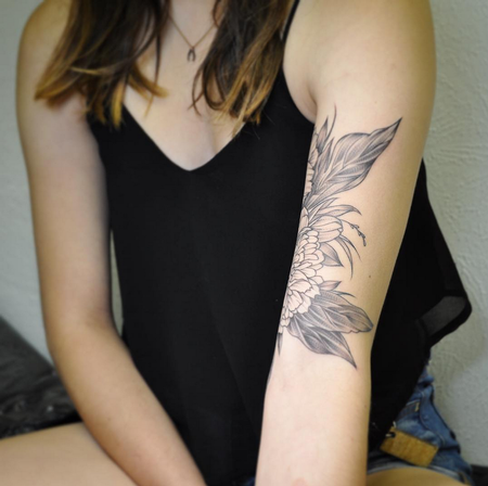 Floral Armband Tattoo - Natasha Tsozik