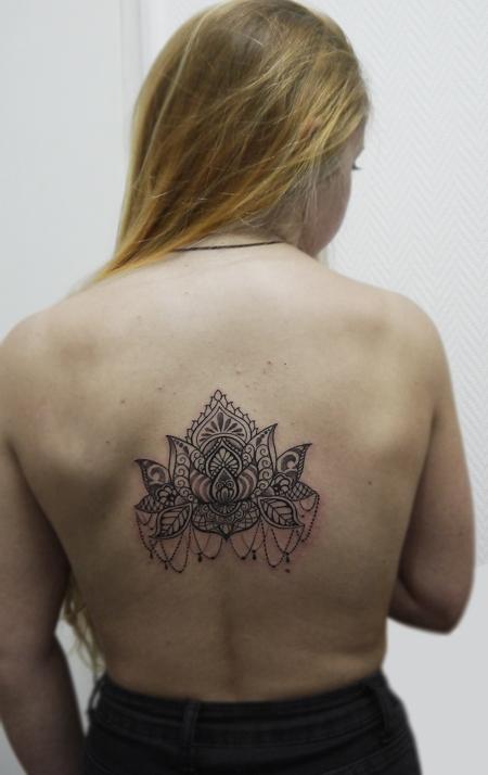 Little custom lotus flower with dotwork😍 I love dotwork tattoos🌸  #steamedrabbit #steamedrabbittattoos #tattooartist #tattos #tatto... |  Instagram