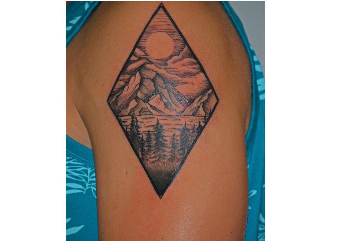 Diamond Landscape By Samantha Ishmiel Tattoonow