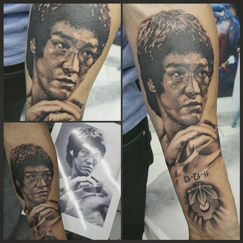 Pony Lawson - Bruce Lee Micro Portrait Tattoo Check out my YouTube channel  to see the process: YouTube.com/PonyLawson | Facebook