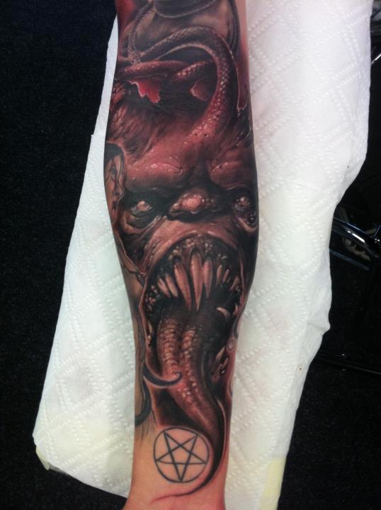 black and grey half sleeve by Tommy Lee Wendtner TattooNOW