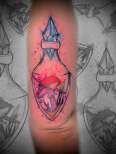 Britt Hawk (MADISON) - Vial