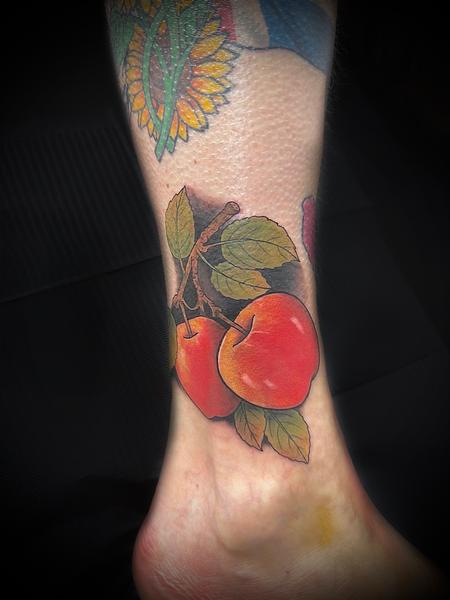 Britt Hawk (MADISON) - Apples