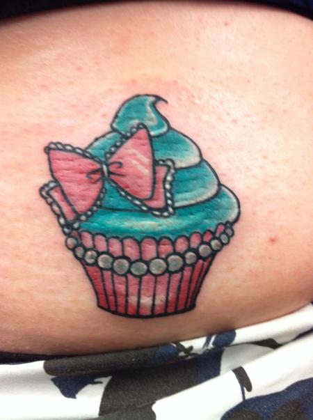 Cupcake tattoo by Barbara Kiczek | Photo 15002