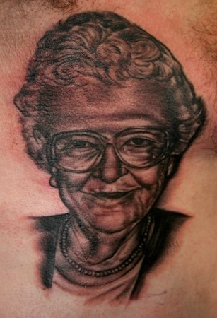 Beautiful Honoring Grandma Tattoos + Ideas - TattooGlee | Grandma tattoos,  Memorial tattoos, Memorial tattoos grandma