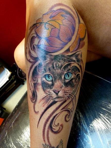 🖤Black cat tattoo🐈‍⬛️ Originally the tattoo is from my flash designs. But  my client has 2 black cats, so we did a matching ta... | Instagram