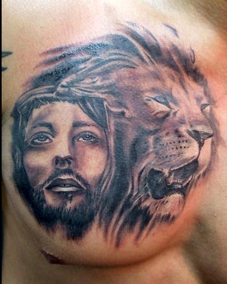 Lion tattoo by Arlo Tattoos | Post 27892 | Lion tattoo, Africa tattoos,  Tattoos