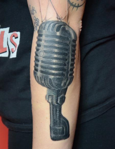Microphone Tattoo Stock Illustrations, Cliparts and Royalty Free Microphone  Tattoo Vectors