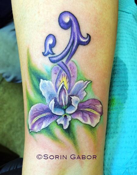 mother #love #dove #dovetattoo #Heaven #meaningfultattoos #flower # flowertattoo #love #ink #memory #art #fineart #tattoo #tattoos #chan... |  Instagram