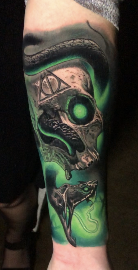 Death eater Dark Mark tattoo (bellatrix) - YouTube