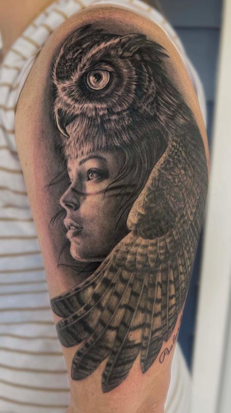 tattoos/ - Woman with Owl - 146117